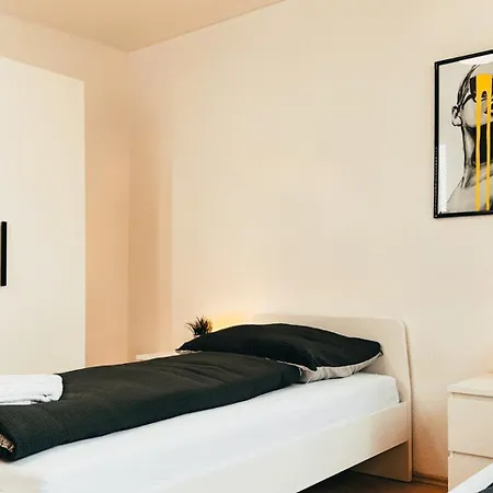 Monteurwohnung Mit Balkon Und Wohnzimmer Bochum Exterior foto