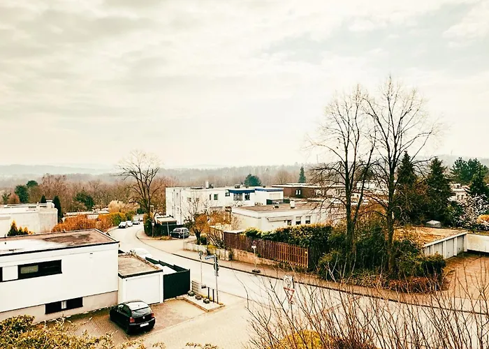 Monteurwohnung Mit Balkon Und Wohnzimmer